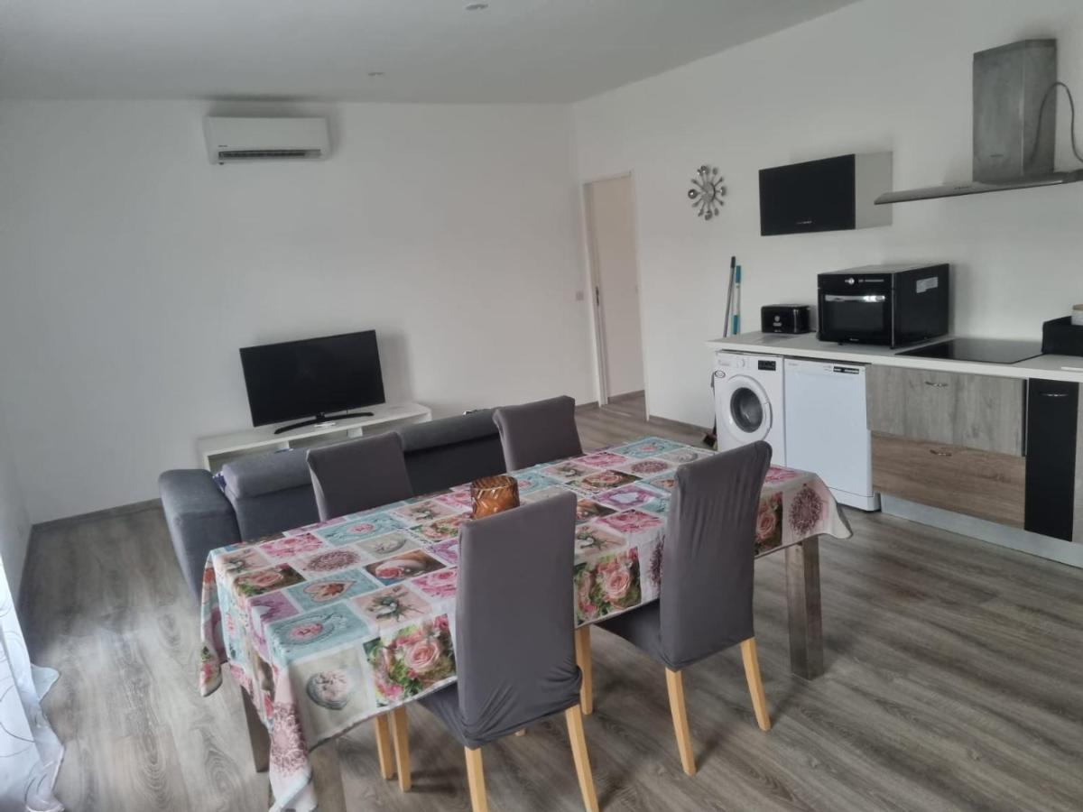 Appartement Sejour , Cure Cransac Au 1Er Etage 2 Nuits Minimum Bagian luar foto