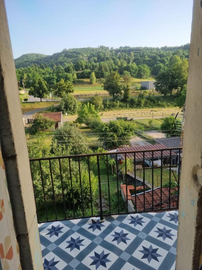 Appartement Sejour , Cure Cransac Au 1Er Etage 2 Nuits Minimum Bagian luar foto