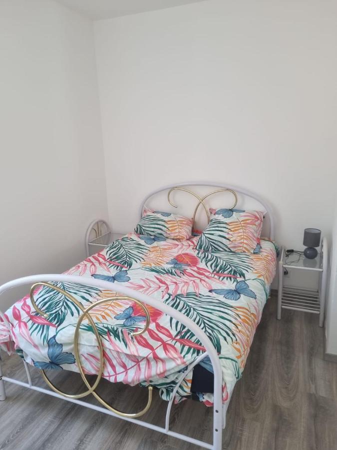Appartement Sejour , Cure Cransac Au 1Er Etage 2 Nuits Minimum Bagian luar foto