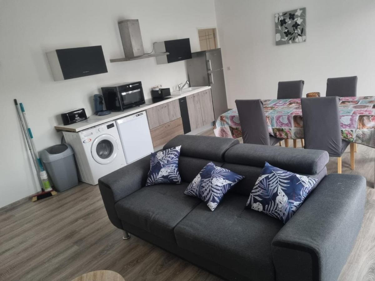 Appartement Sejour , Cure Cransac Au 1Er Etage 2 Nuits Minimum Bagian luar foto
